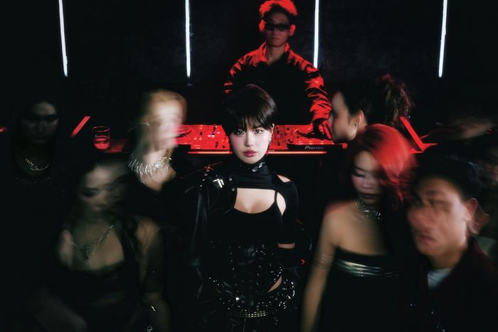 Báo động cho các em xinh, anh trai