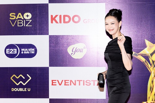 Diễn viên Ngọc Nga quyến rũ với trang phục của NTK Đỗ Long tại Lễ trao giải Ngôi Sao Xanh 2025