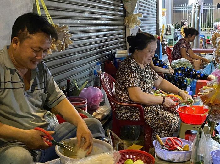 Gợi ý quán ăn vặt đêm tại TP HCM khiến du khách quên lối về