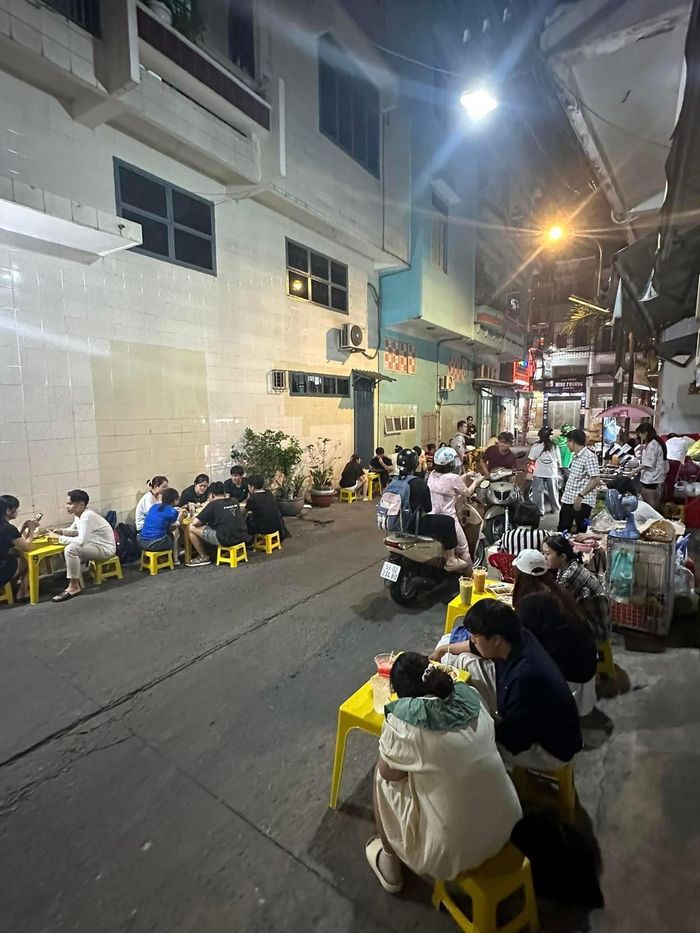 Gợi ý quán ăn vặt đêm tại TP HCM khiến du khách quên lối về