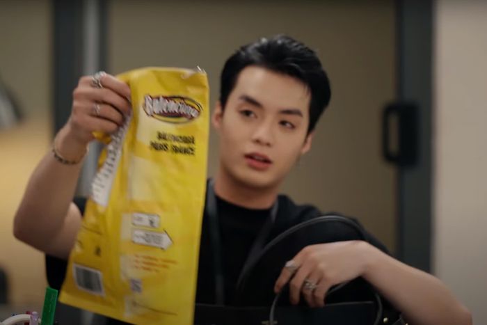 Negav phủ nhận tin bán đồ hiệu fake