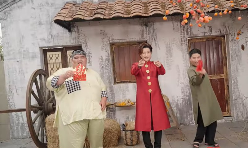 Đỗ Minh Quân mang không khí Tết đến với mọi nhà bằng MV Xuân Huyên Náo