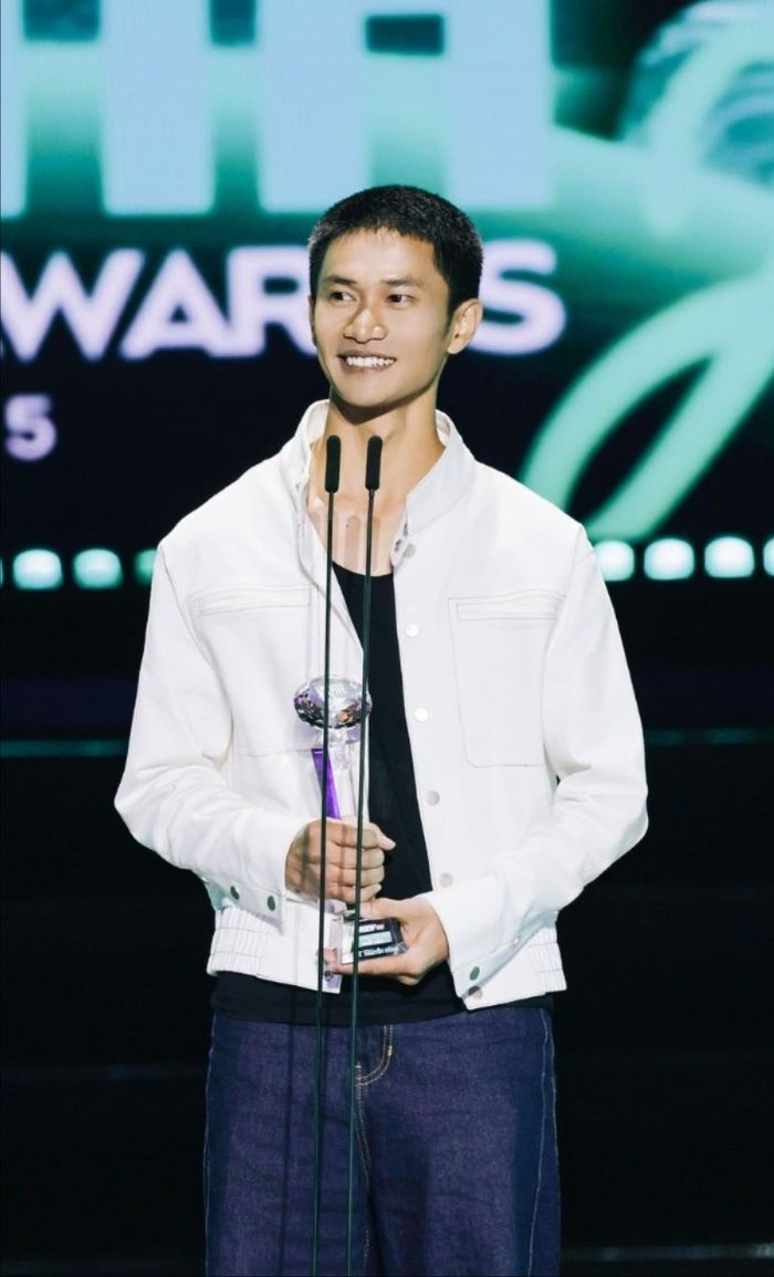 Nhìn từ mùa lễ trao giải dồn dập