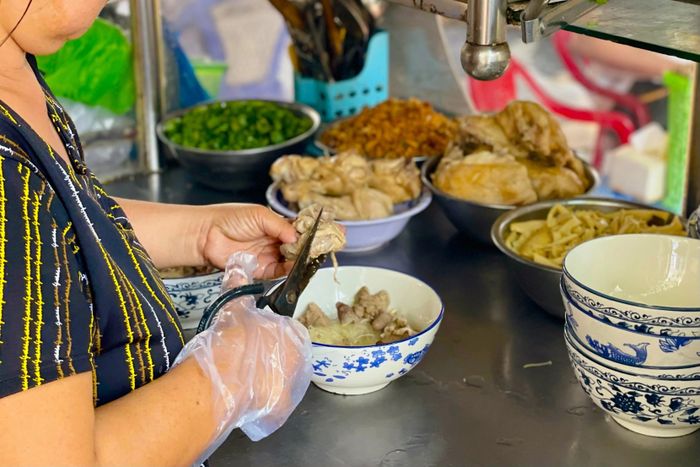 Quán ăn Lunch Lady ở TP.HCM ra sao sau 7 tháng bà chủ qua đời?