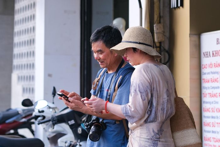 Vì sao khách Trung Quốc đổ xô sang Việt Nam gội đầu?