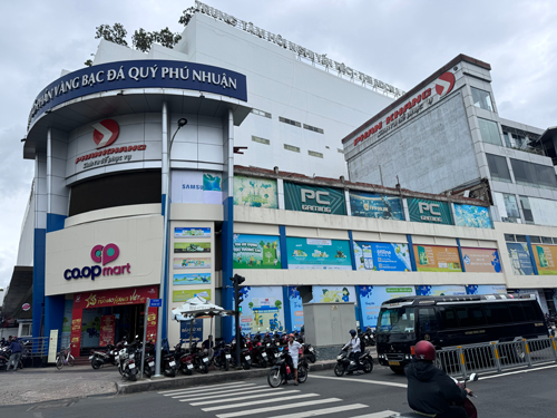 Bán lẻ điện máy: Sân chơi của vài ‘ông lớn’