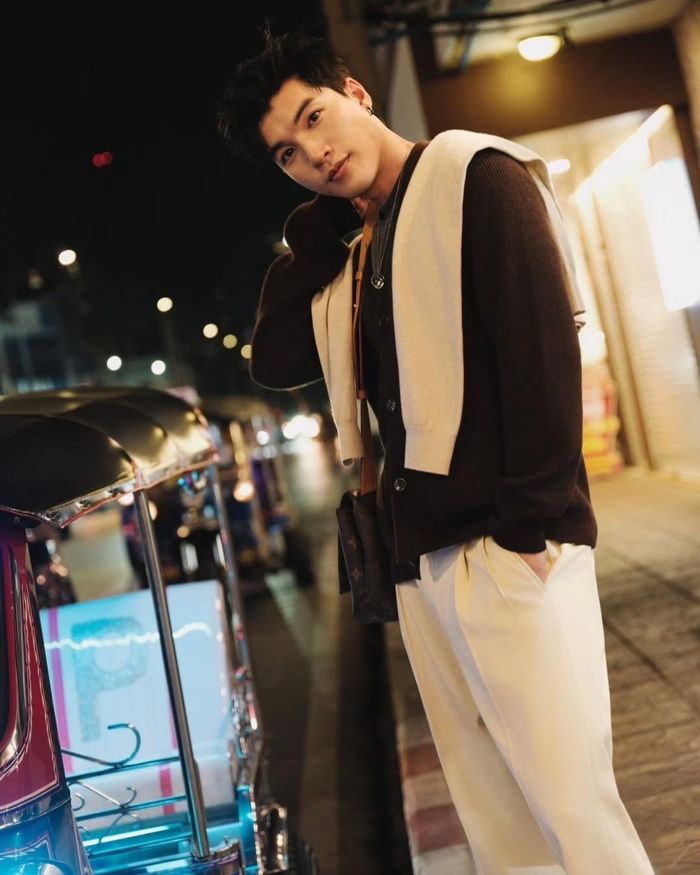 Ảnh Hieuthuhai ở Thái Lan gây chú ý