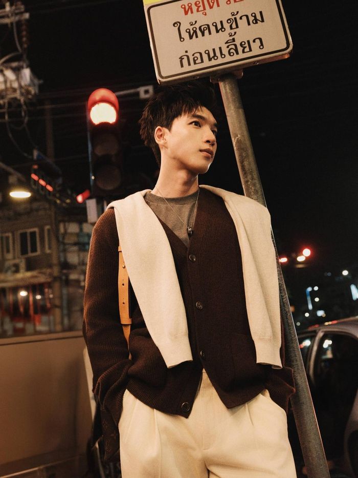 Ảnh Hieuthuhai ở Thái Lan gây chú ý