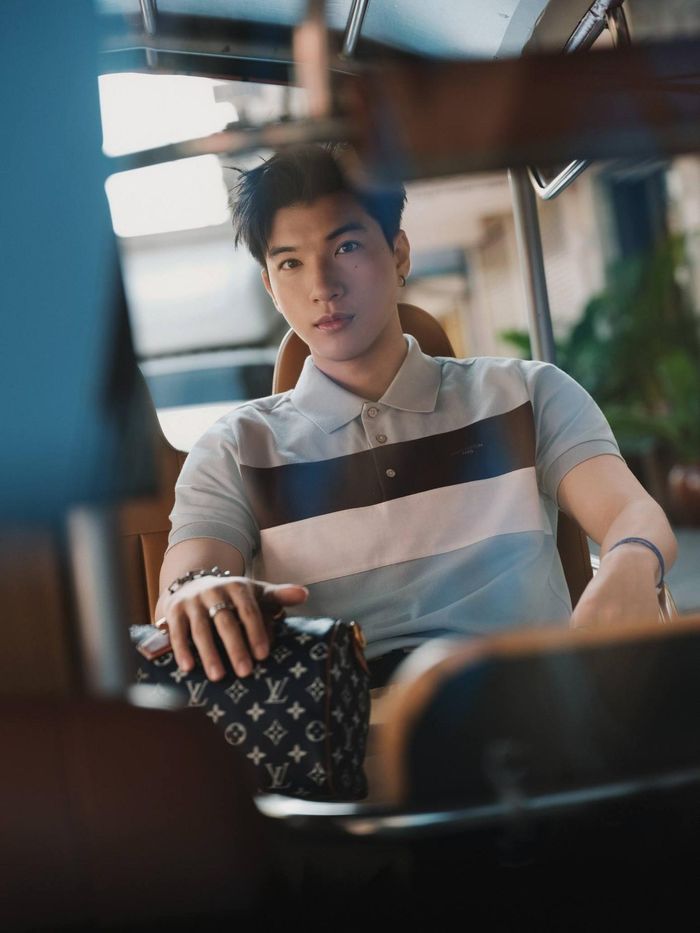 Ảnh Hieuthuhai ở Thái Lan gây chú ý