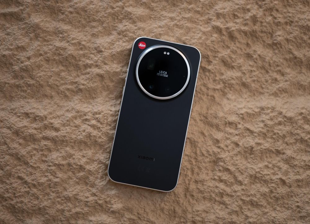 Điện thoại Xiaomi đắt hơn Apple, Samsung ở Việt Nam