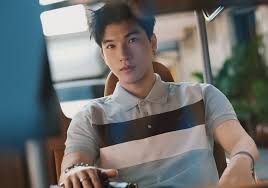 Ảnh Hieuthuhai ở Thái Lan gây chú ý