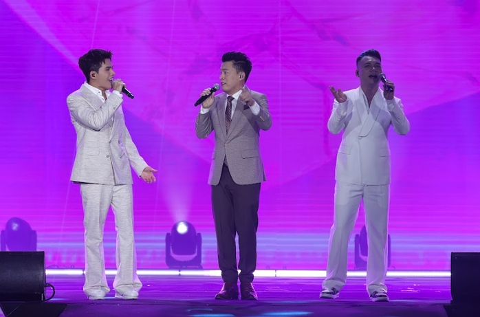 Cẩm Ly – Lam Trường được khán giả cổ vũ cuồng nhiệt