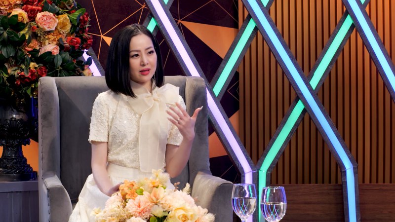 Ngọc Hoa chia sẻ về cú rẽ ngang từ Marketing và định mệnh với nghề diễn