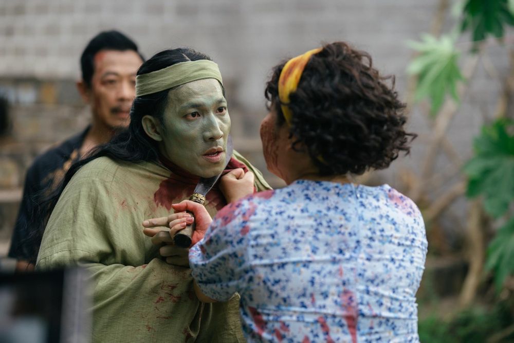 Vì sao nhiều người bỏ về khi xem bộ phim kỳ lạ có Lê Khánh, Miu Lê