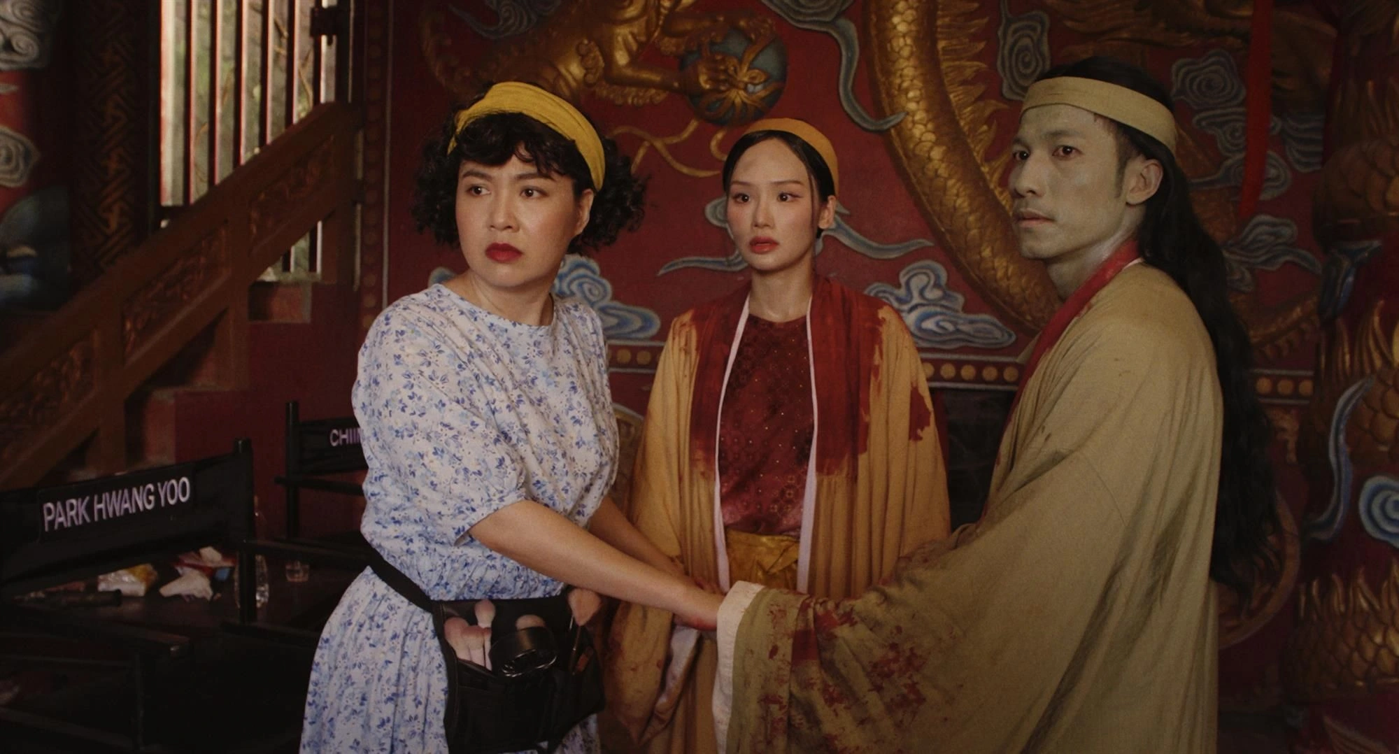 Vì sao nhiều người bỏ về khi xem bộ phim kỳ lạ có Lê Khánh, Miu Lê